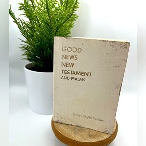 VTG Good News New Testament & Psalms Bible Pocket 1977